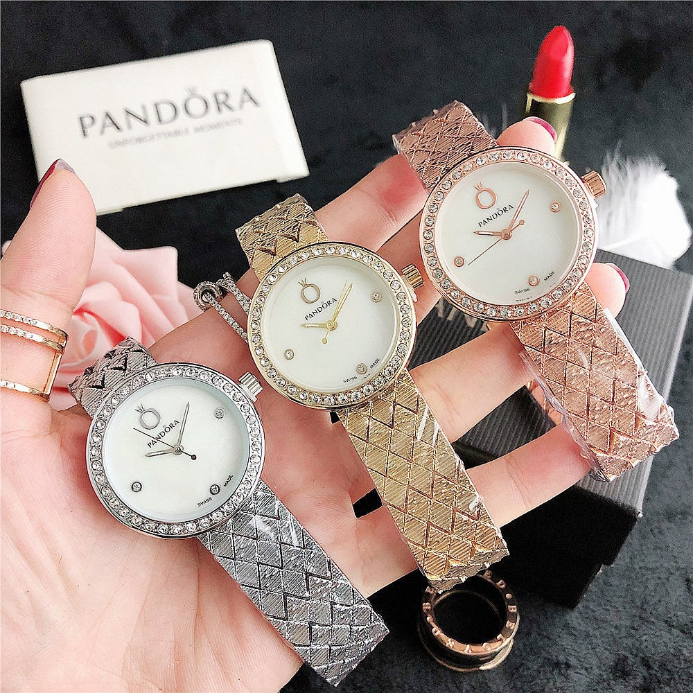 P A N D O R A Royale Marbeli™ – Time Wears Luxury