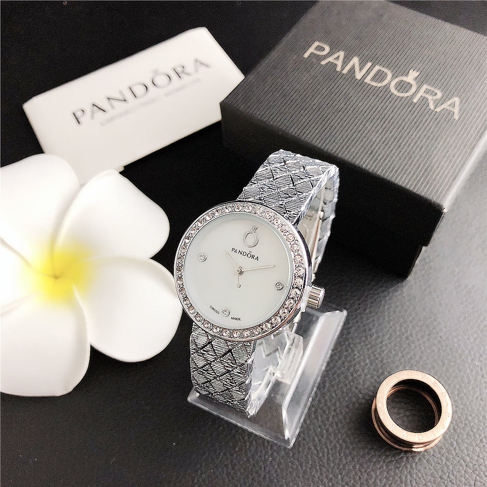 P A N D O R A Royale Marbeli™ – Time Wears Luxury