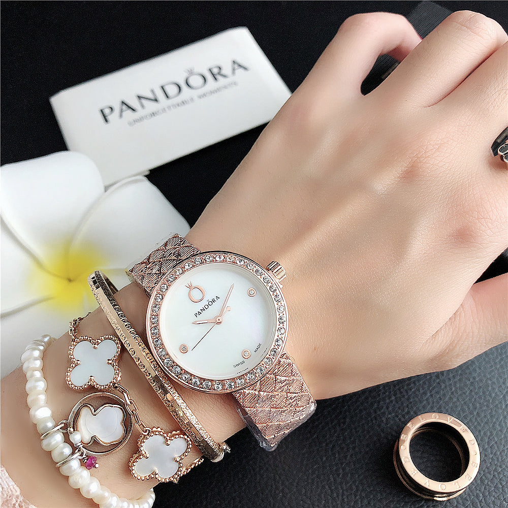 P A N D O R A Royale Marbeli™ – Time Wears Luxury