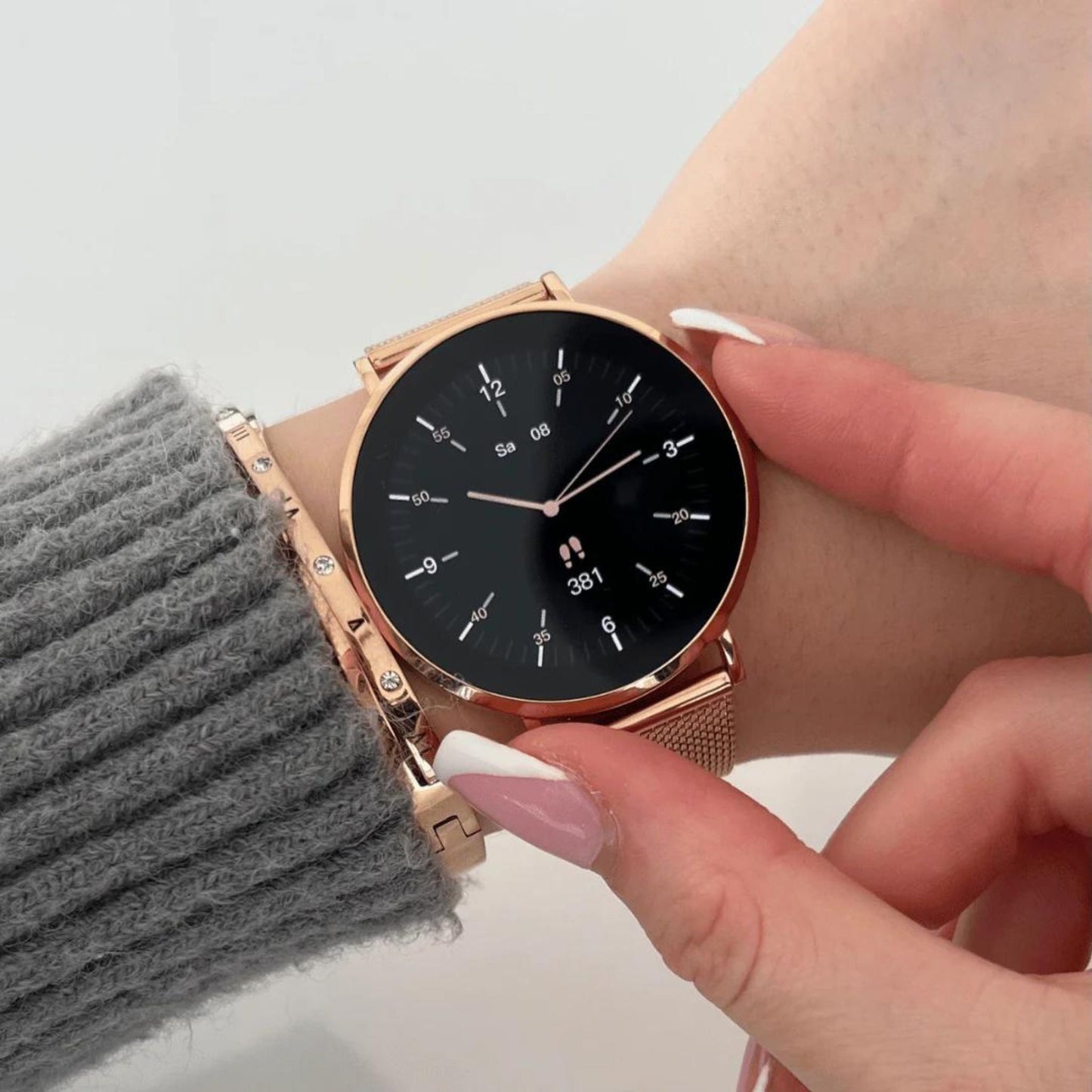 Aura Marbeli™ – Smart Elegance Watch