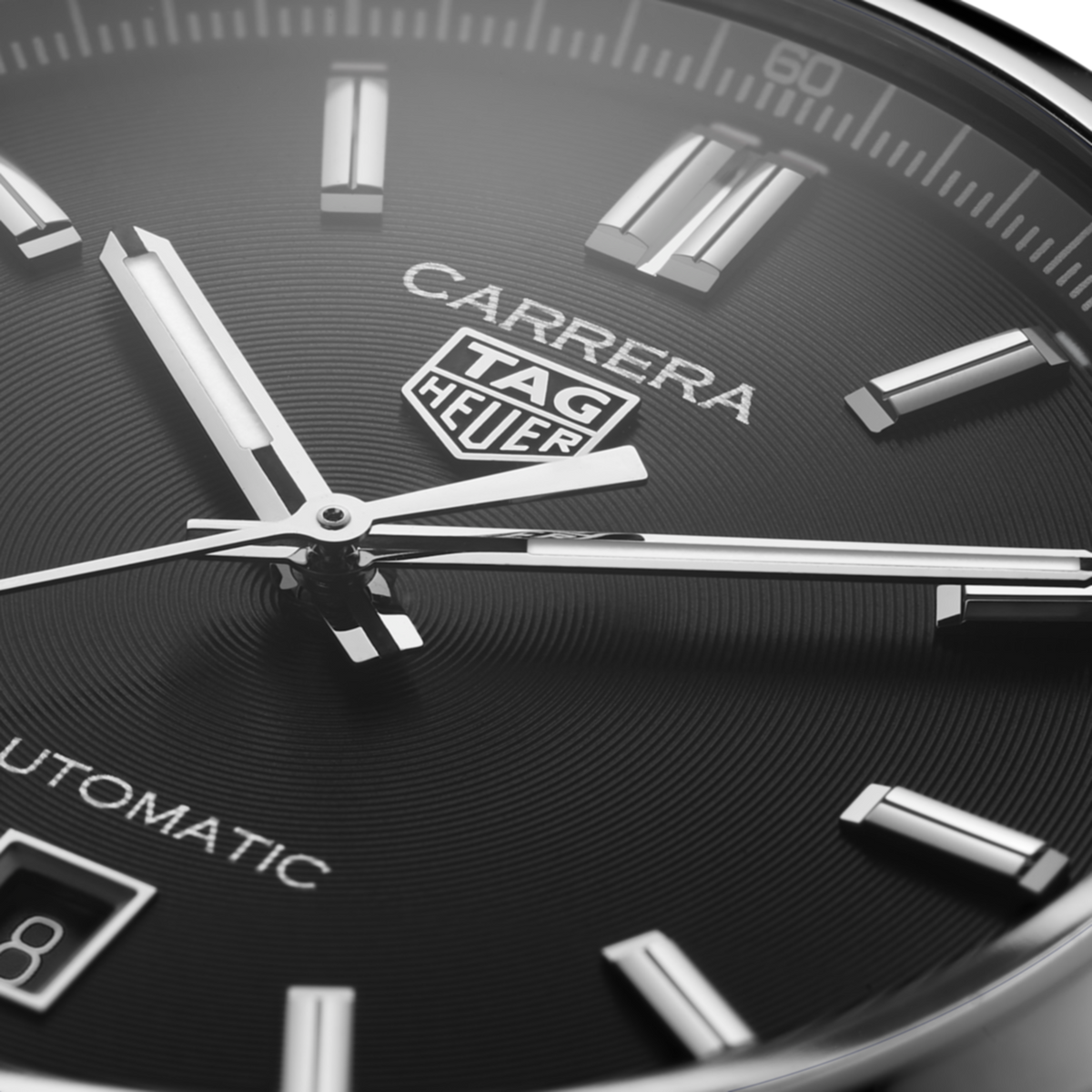 TAG Heuer Carrera Date 39mm – Black