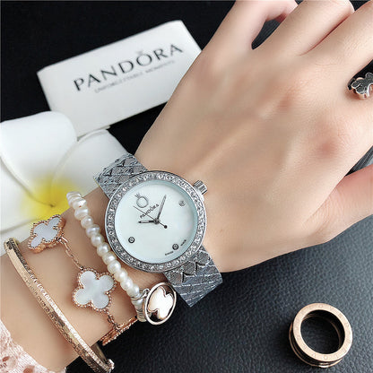 P A N D O R A Royale Marbeli™ – Time Wears Luxury